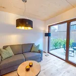 Urban-apartmenthaus Zwischen Berg Und