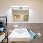 Urban-apartmenthaus Zwischen Berg Und Dornbirn